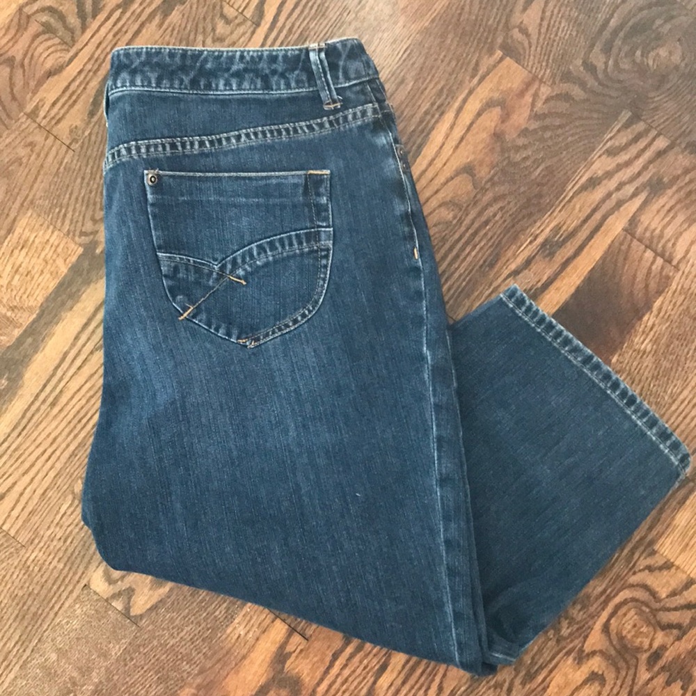 Chico’s Platinum Denim Ultimate Fit Capri